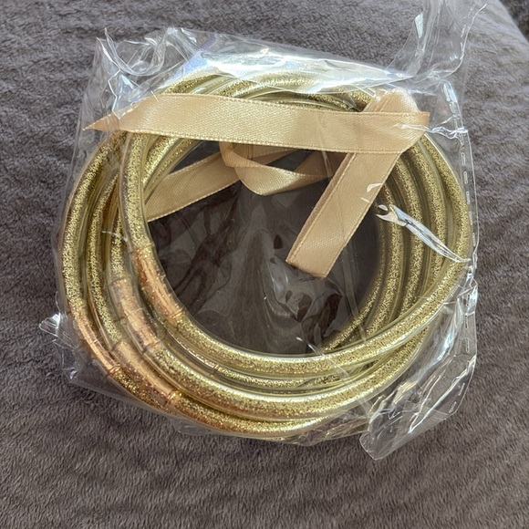 Glitter Jelly Bangles Bracelets - Soft Silicone Glitter Filled, 9 bracelets - Picture 7 of 8